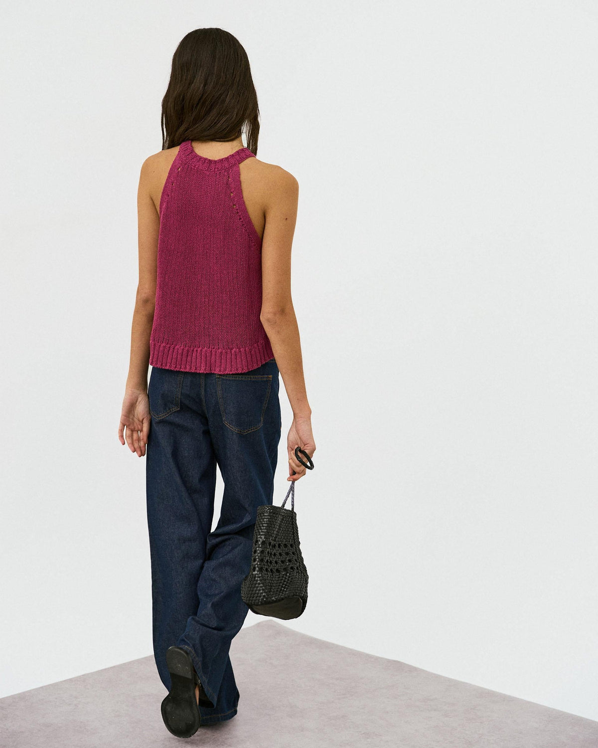 TOP PUNTO SIN MANGAS CUELLO REDONDO RIB