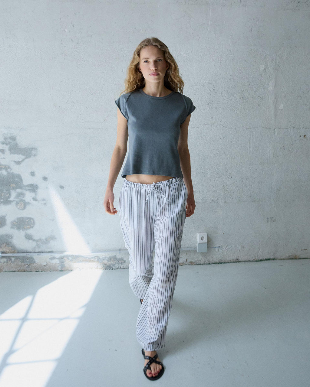 PANTALÓN FLUIDO RAYAS CINTURILLA LAZADA
