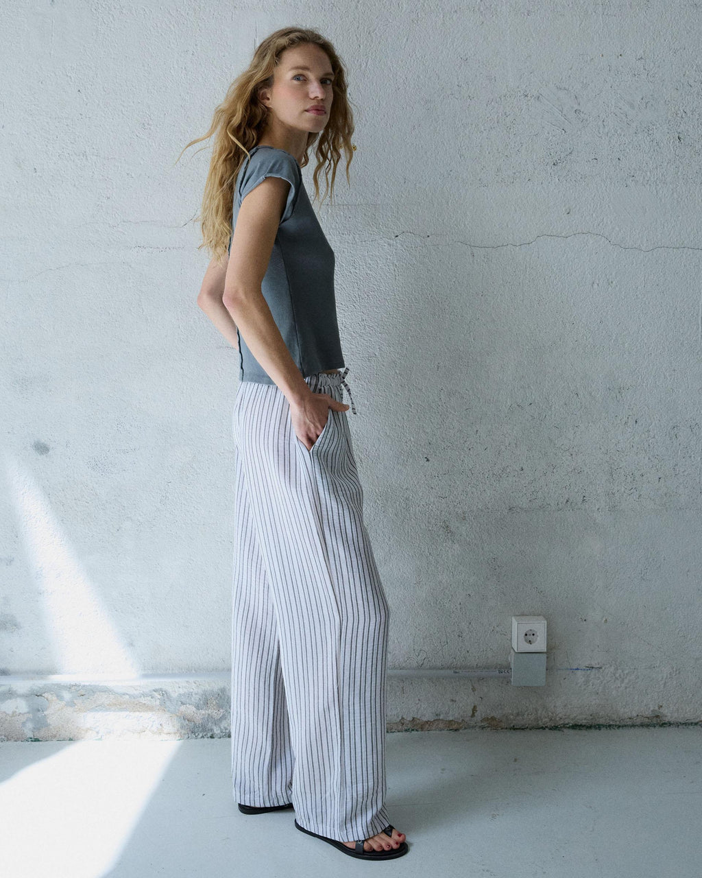 PANTALÓN FLUIDO RAYAS CINTURILLA LAZADA