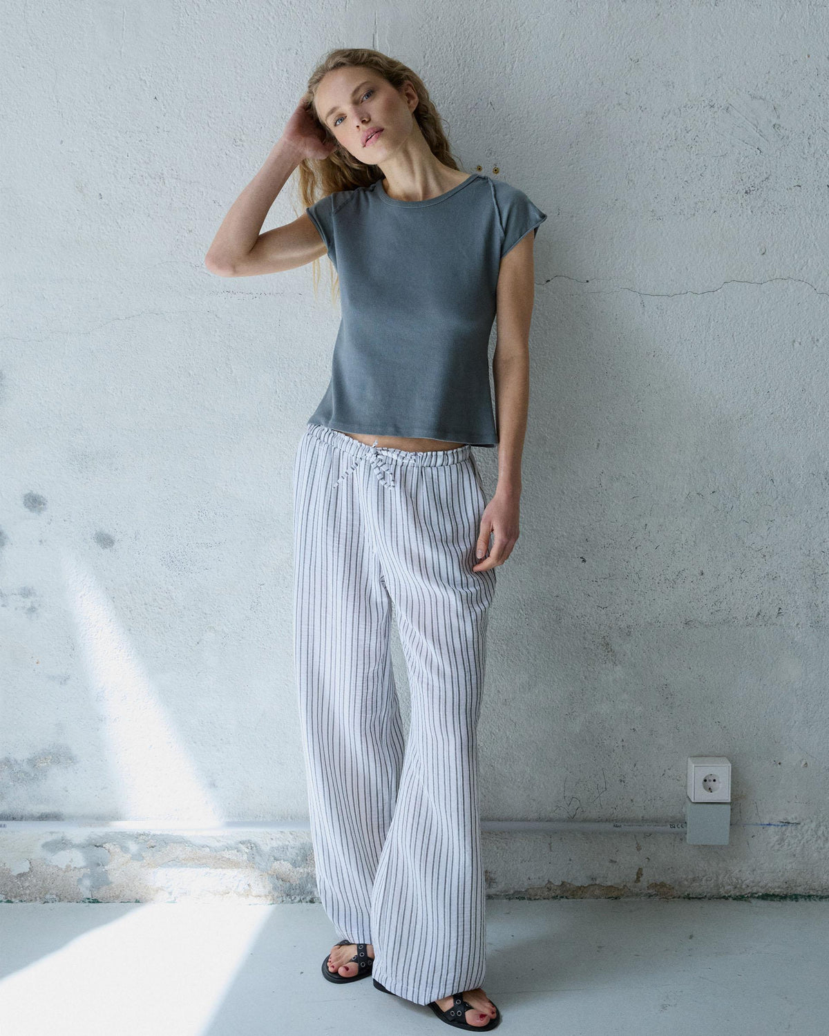 PANTALÓN FLUIDO RAYAS CINTURILLA LAZADA