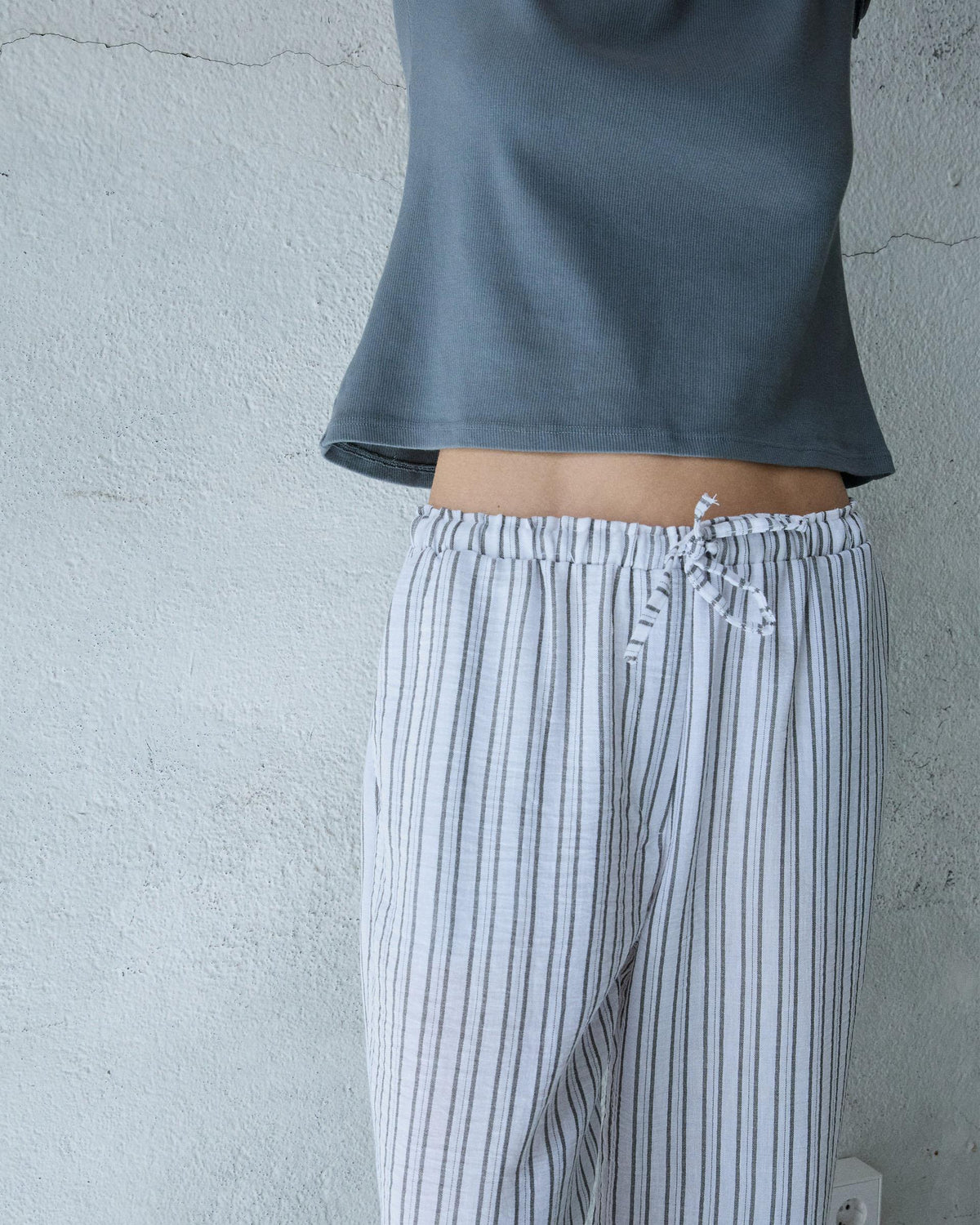 PANTALÓN FLUIDO RAYAS CINTURILLA LAZADA