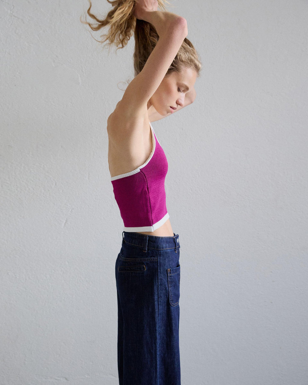 TOP PUNTO HALTER CONTRASTE