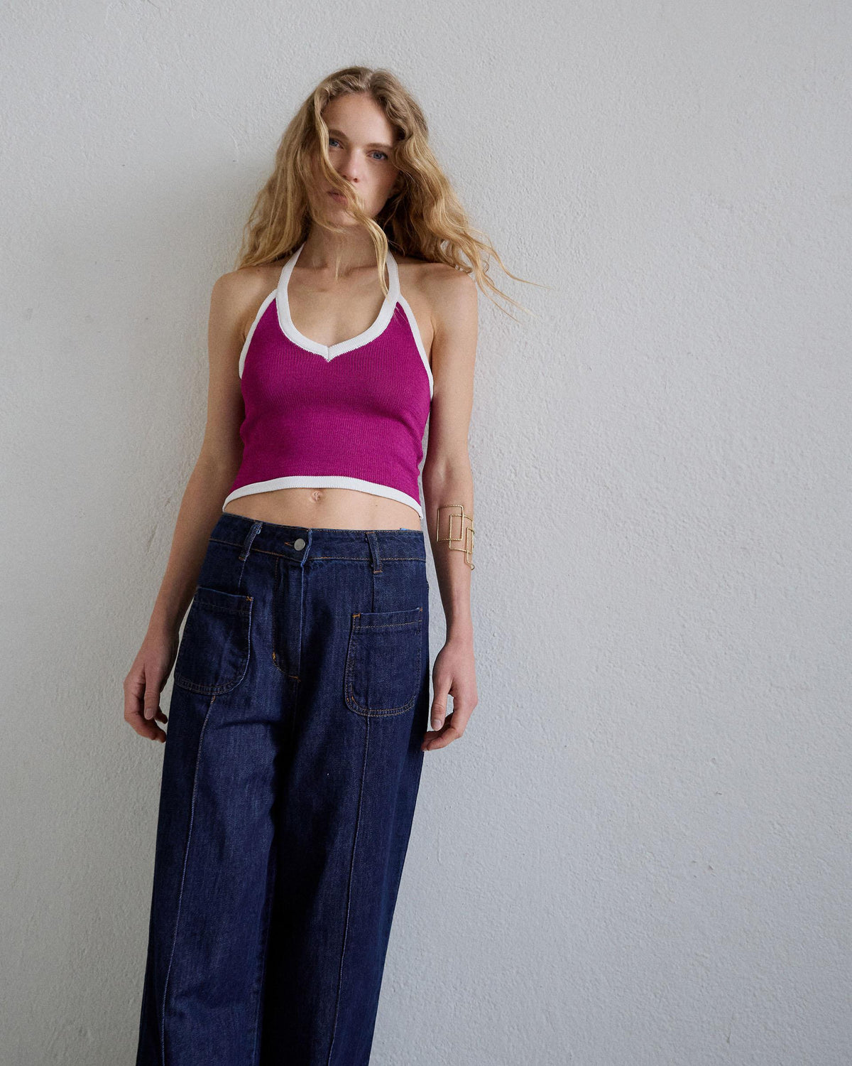 TOP PUNTO HALTER CONTRASTE
