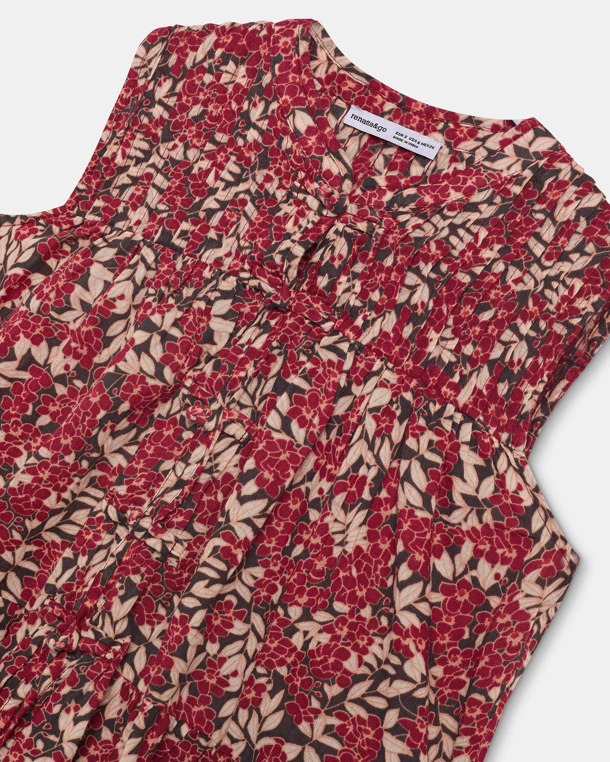 BLUSA SIN MANGAS ALAMARES ESTAMPADA