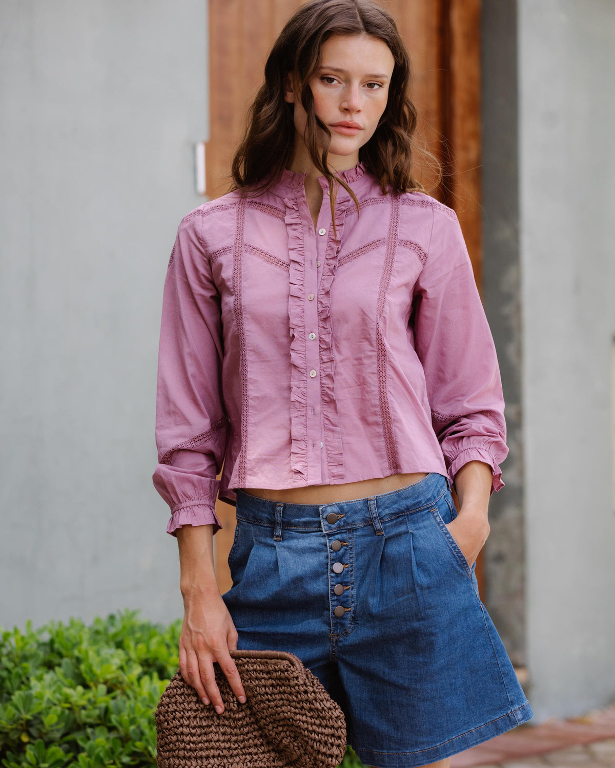 BLUSA PUNTILLAS VOLANTE DELANTERO