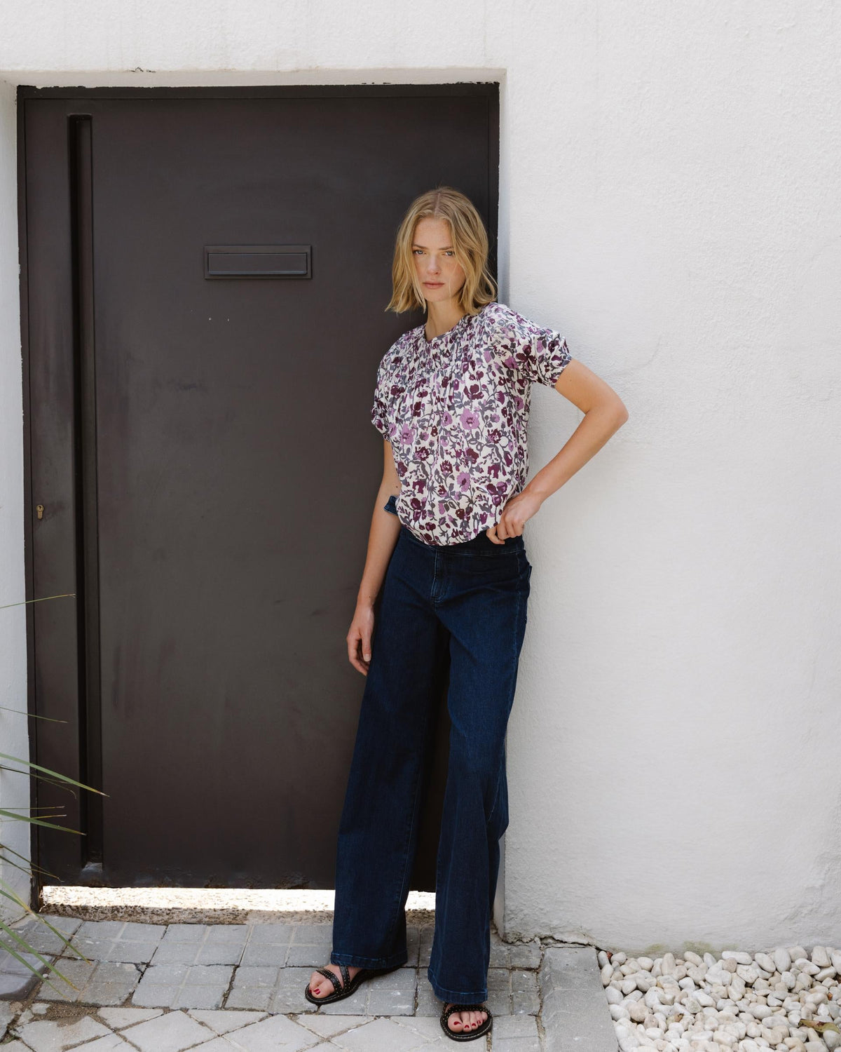 BLUSA DETALLES CANESU ESTAMPADA