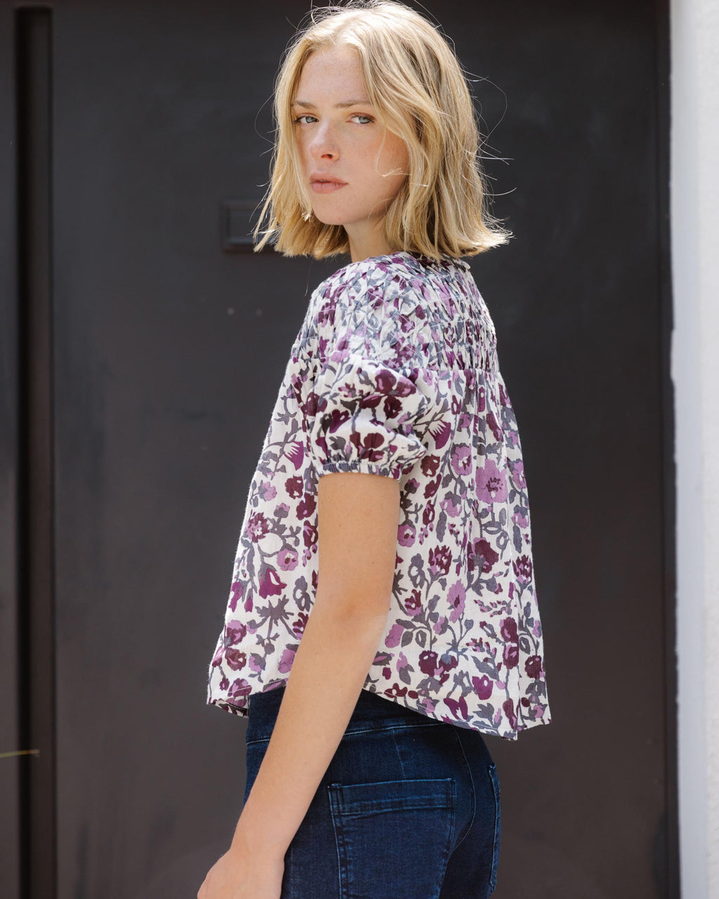 BLUSA DETALLES CANESU ESTAMPADA