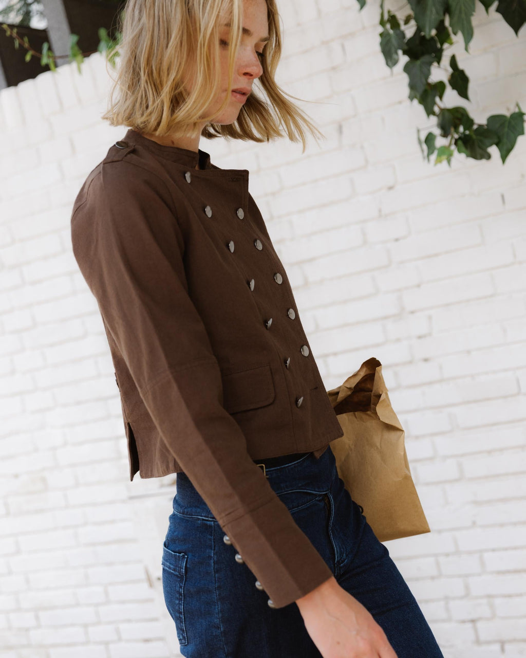 CHAQUETA BOTONES TAPETA