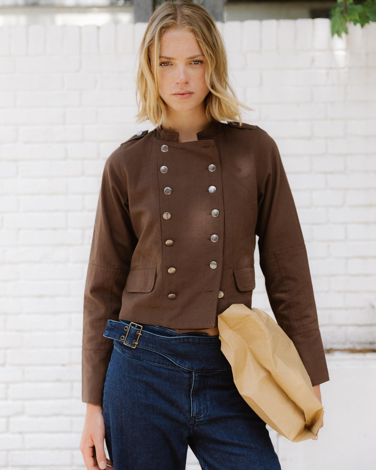 CHAQUETA BOTONES TAPETA
