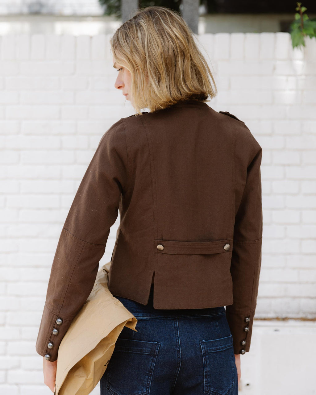 CHAQUETA BOTONES TAPETA