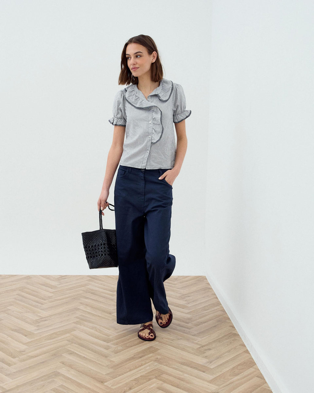 CAMISA VOLANTE LATERAL RIBETE