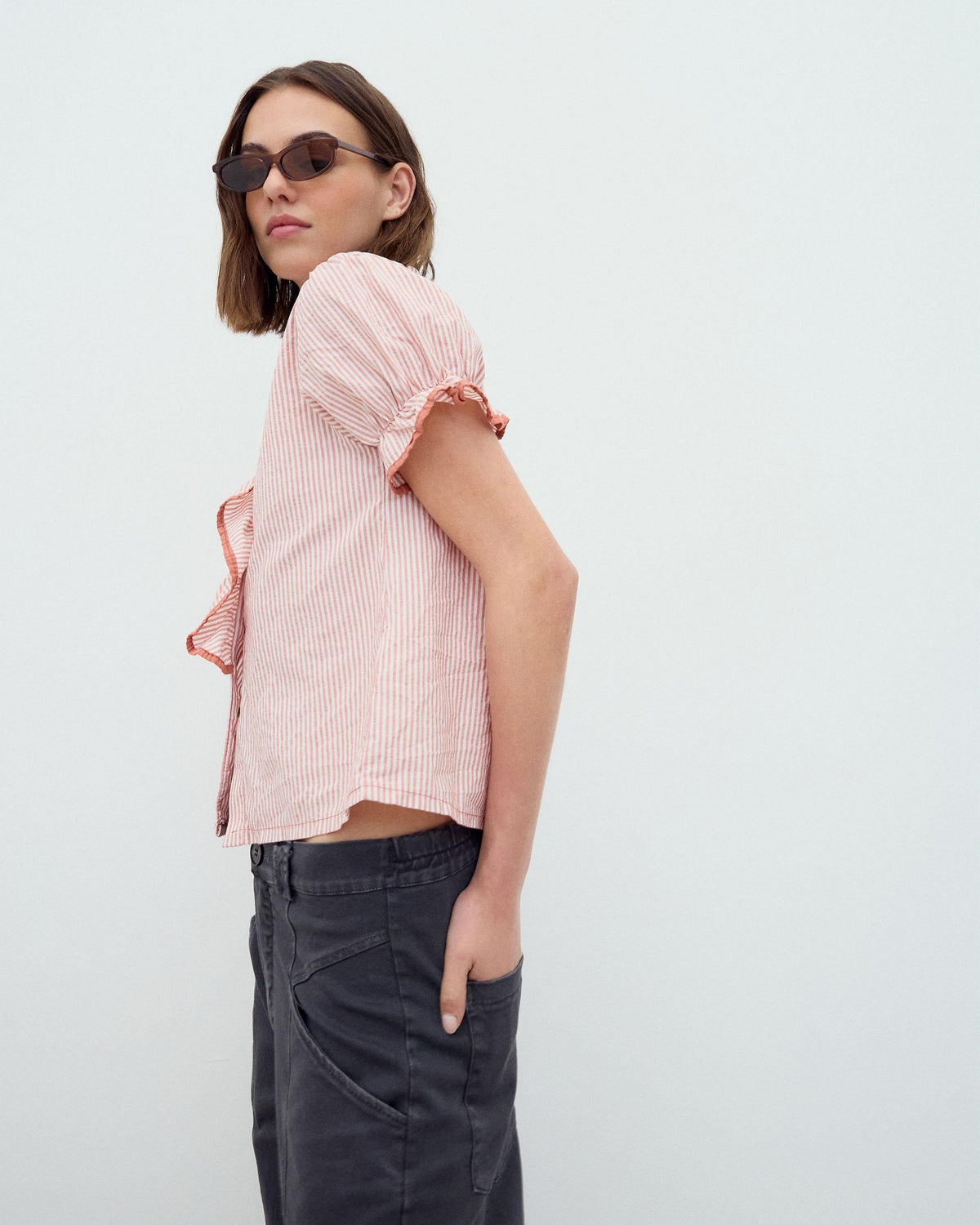 CAMISA VOLANTE LATERAL RIBETE