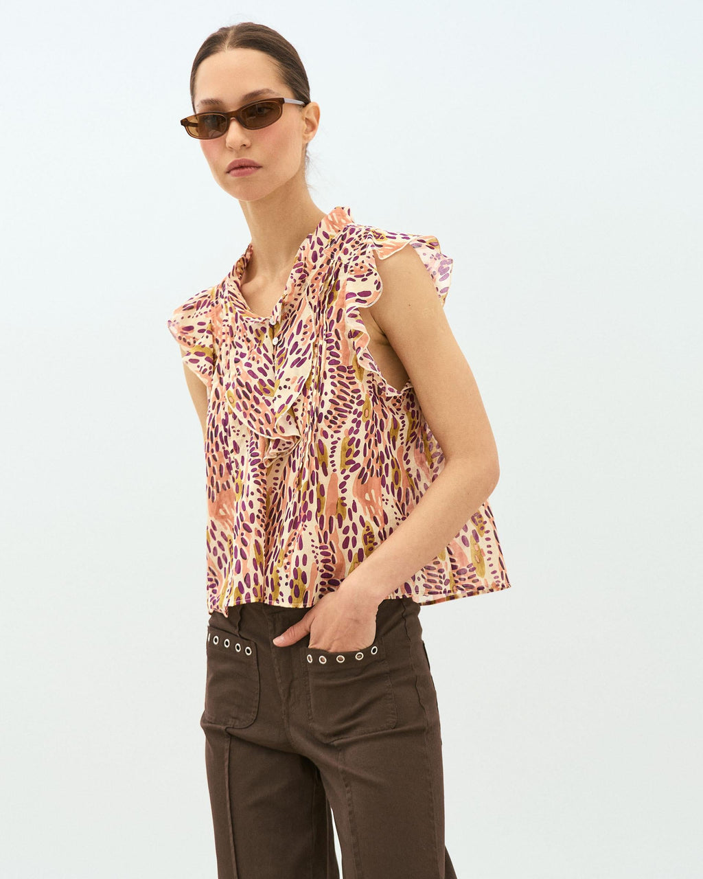 BLUSA SIN MANGAS ESTAMPADO MANCHAS
