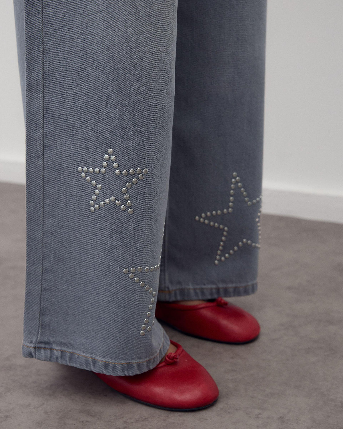 JEANS TACHUELAS ESTRELLAS