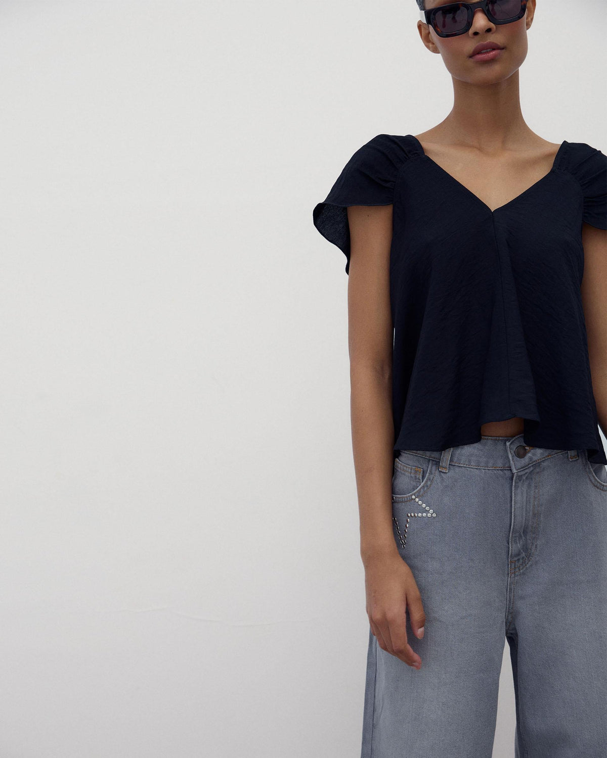 JEANS TACHUELAS ESTRELLAS