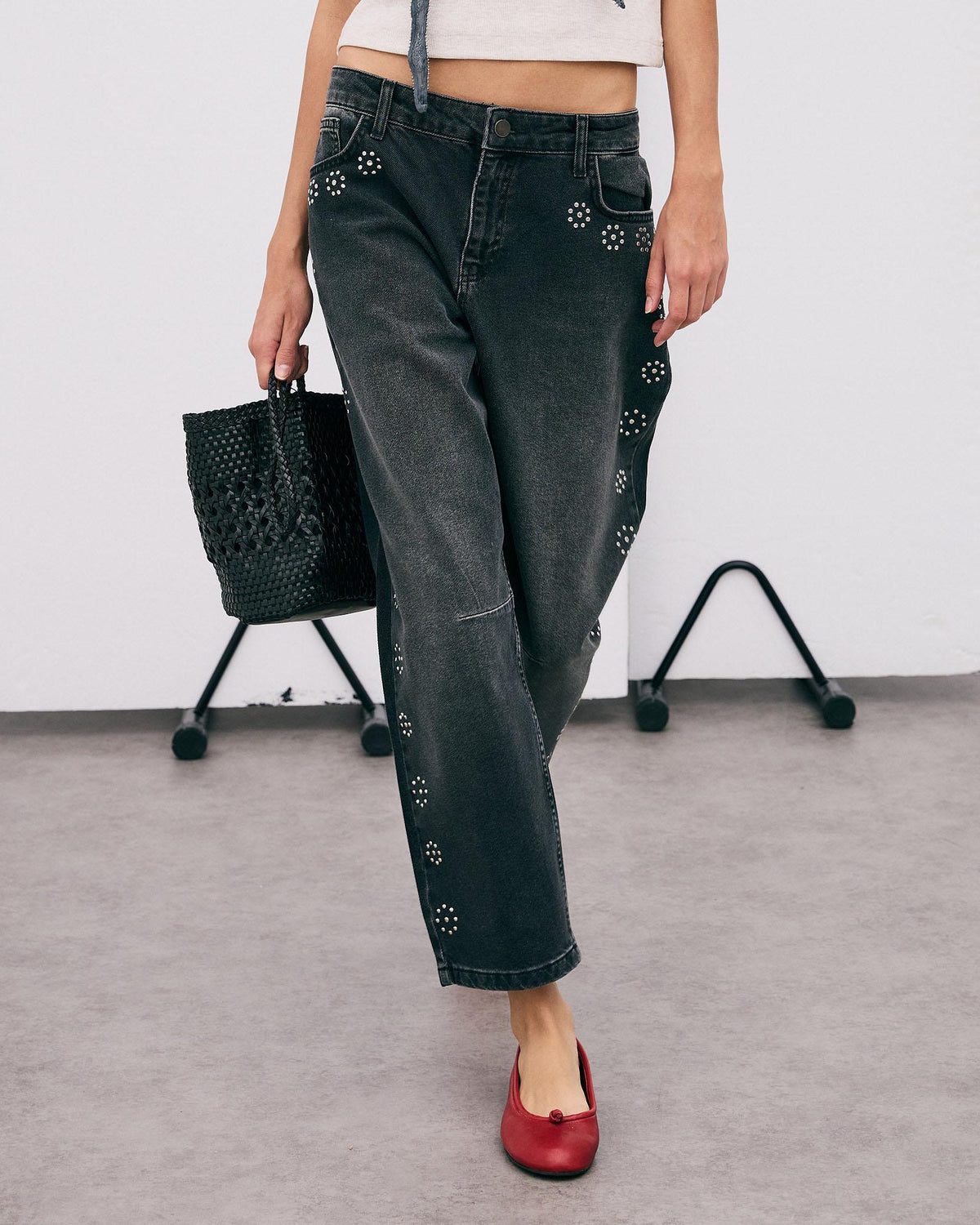 JEANS TACHUELAS FLORES