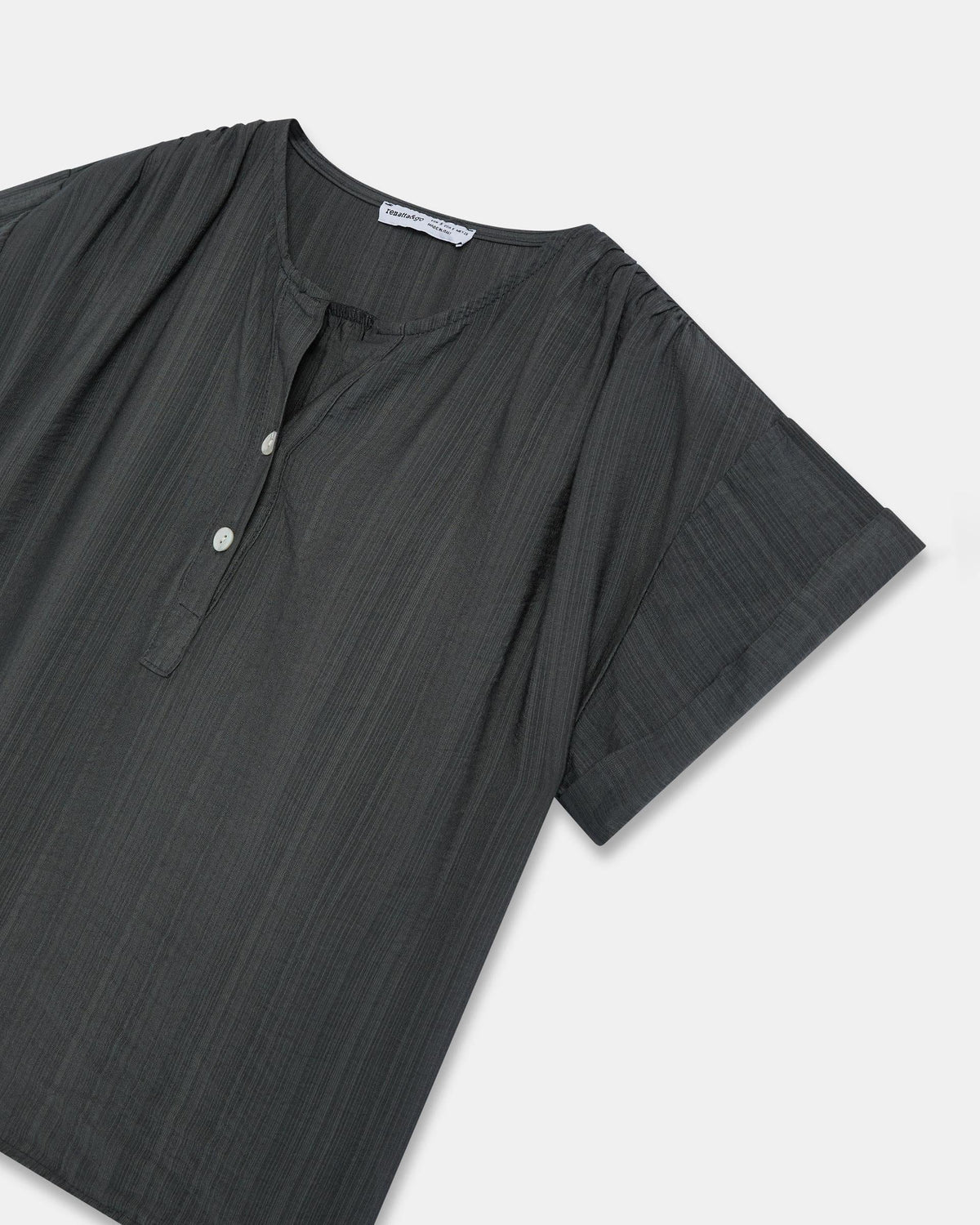 BLUSA FLUIDA ESCOTE EN V BOTONES
