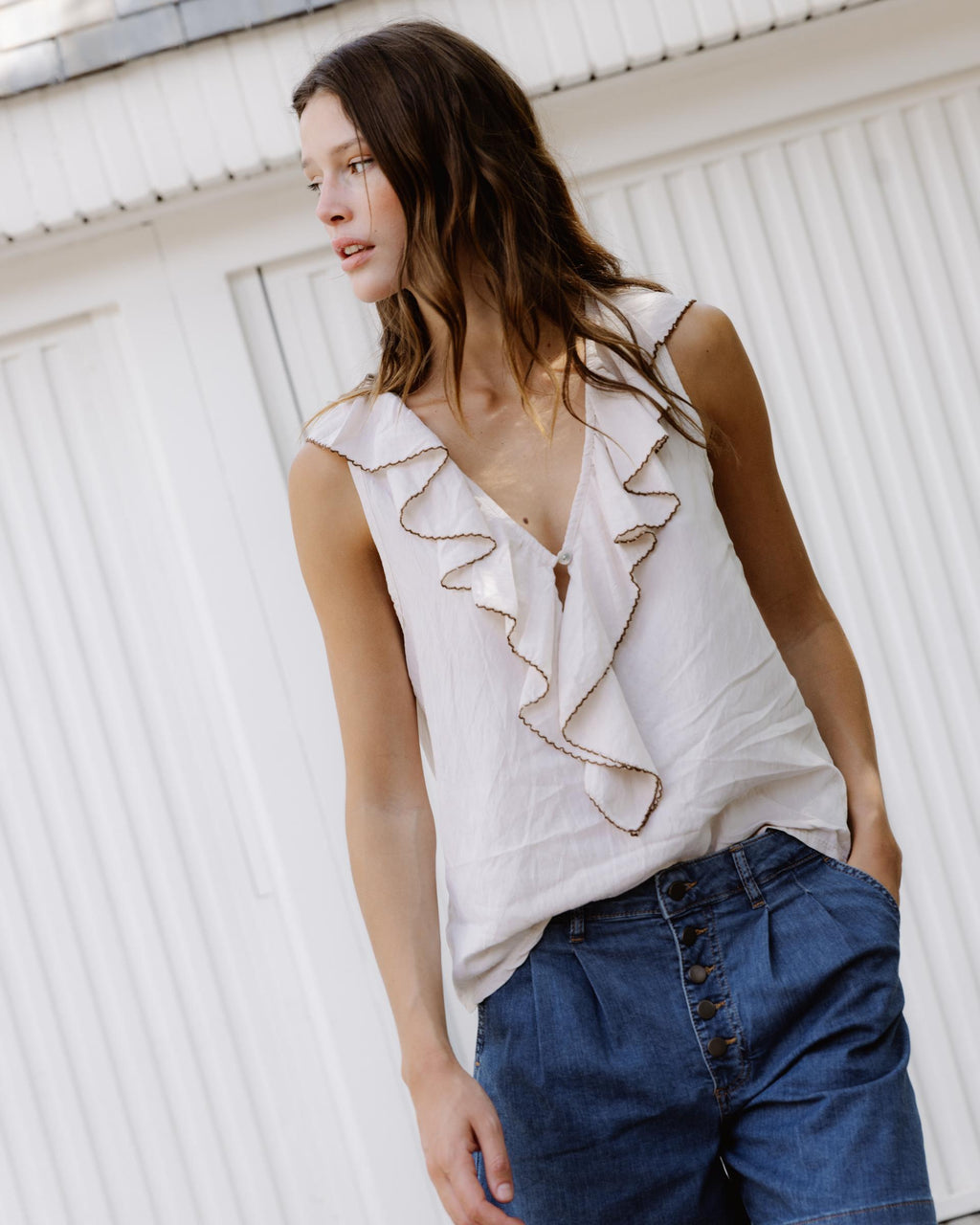 BLUSA VOLANTES CONTRASTE