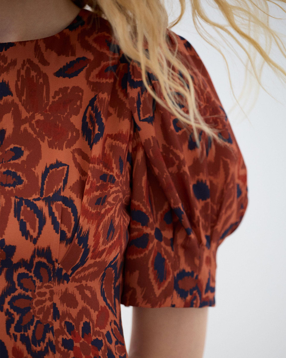 VESTIDO MANGA ABULLONADA ESTAMPADO FLORAL