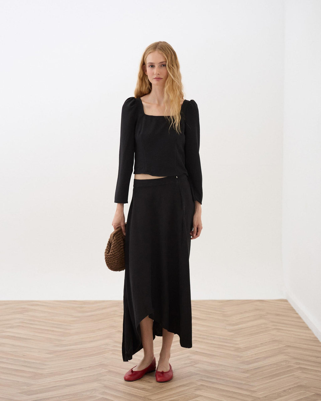 BLUSA ESCOTE CUADRADO